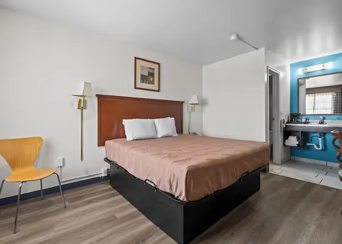 Hotel Economy & 2*