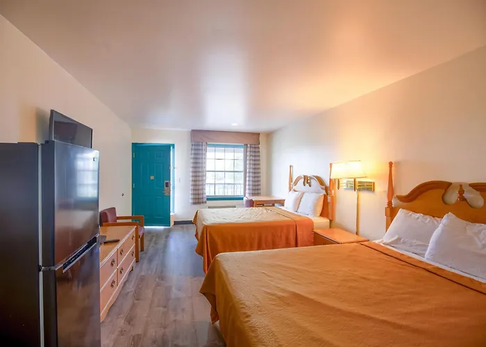 Economy & Hotel 2*