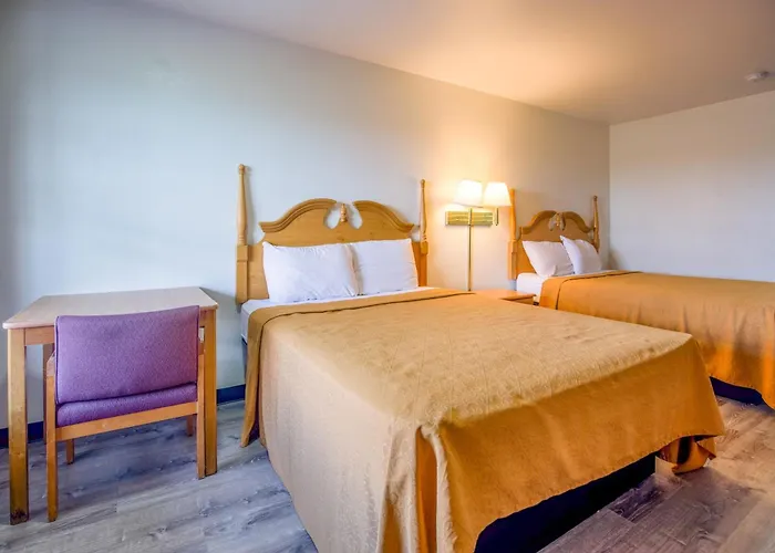 Economy & Hotel 2*